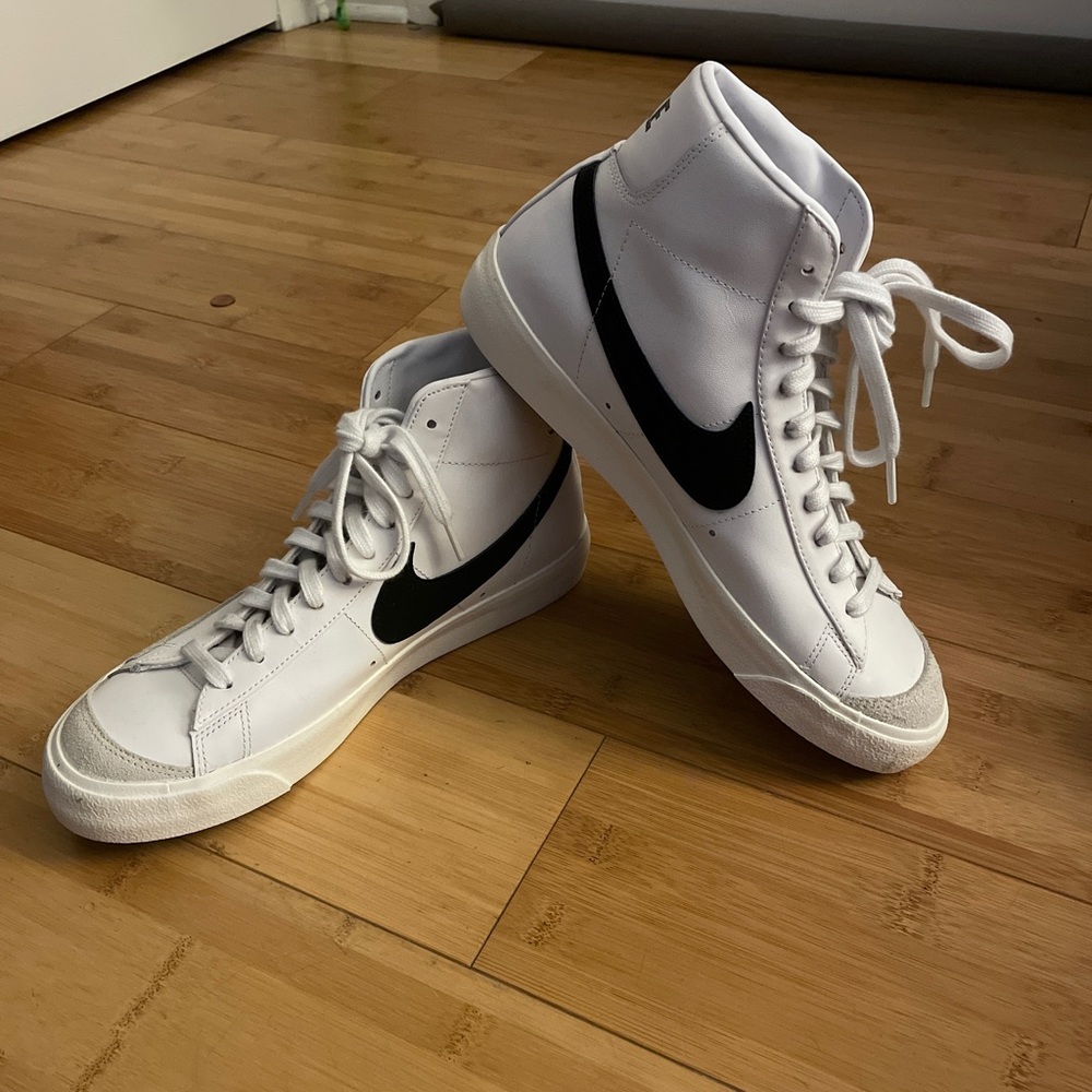 Nike blazer mid 77